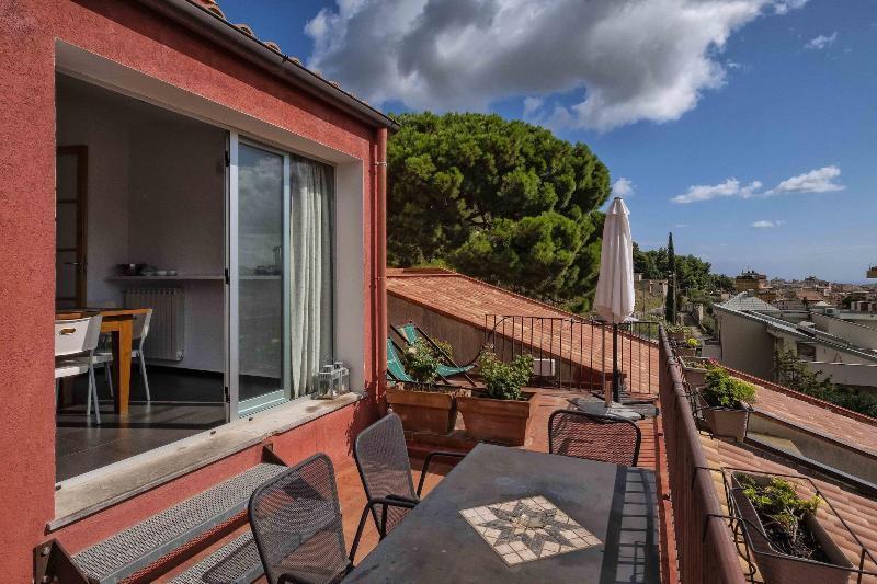Bnb Casa Rossa 몬레알레 외부 사진