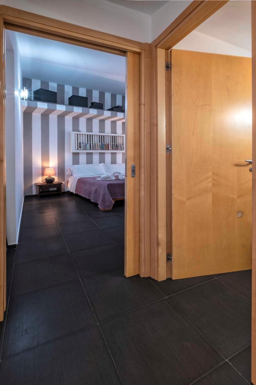Bnb Casa Rossa 몬레알레 외부 사진